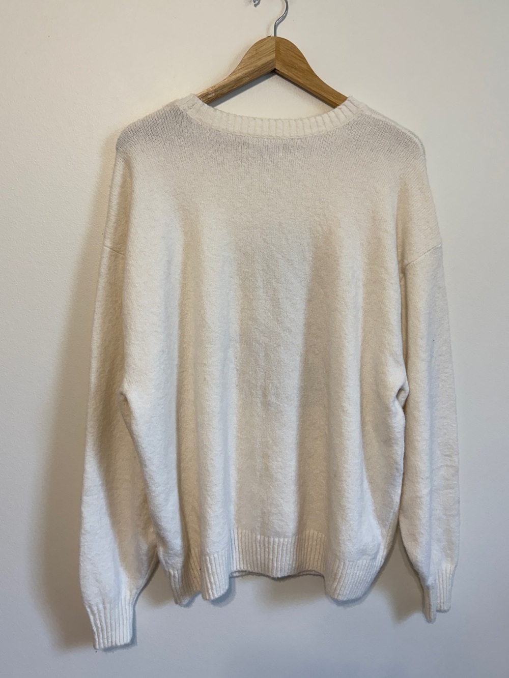 Hollister White Crewneck Sweater with Brown Puppy Super Soft - Picture 5 of 5